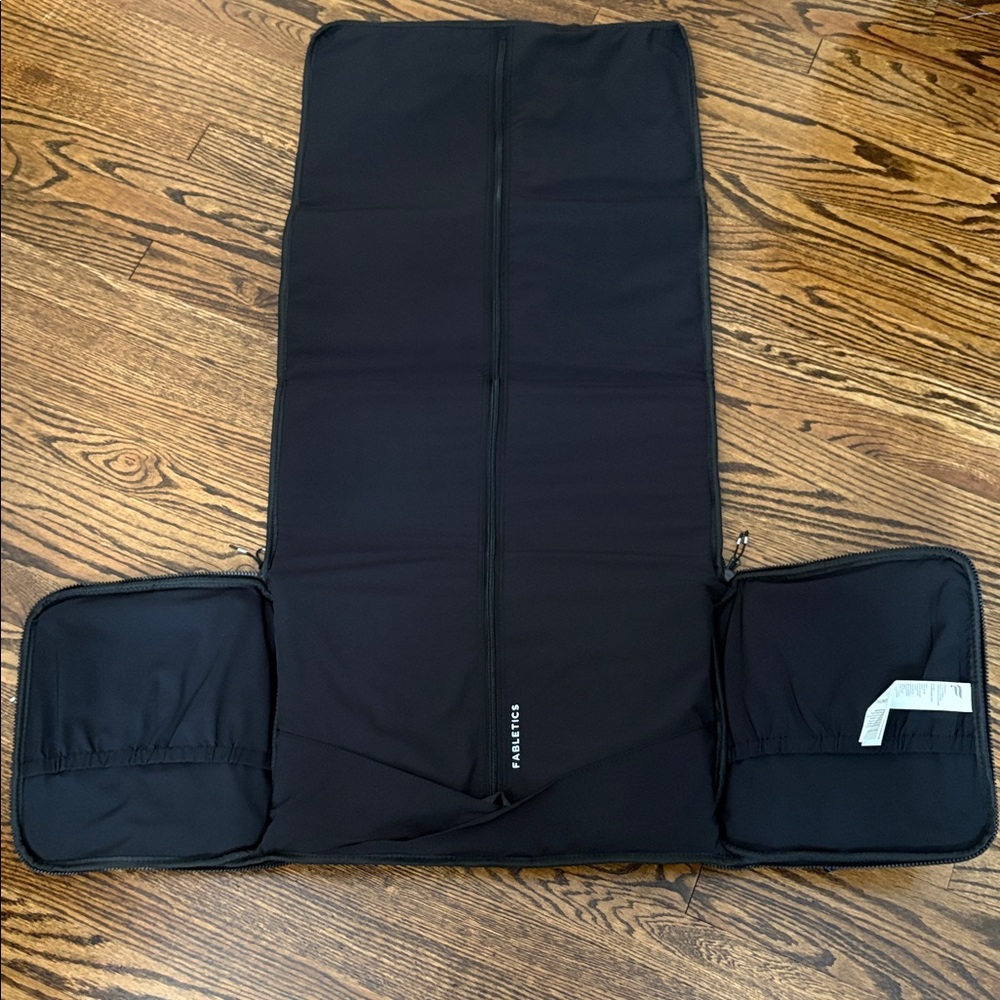 FABLETICS NWT Convertible Travel Bag Black - Picture 8 of 11